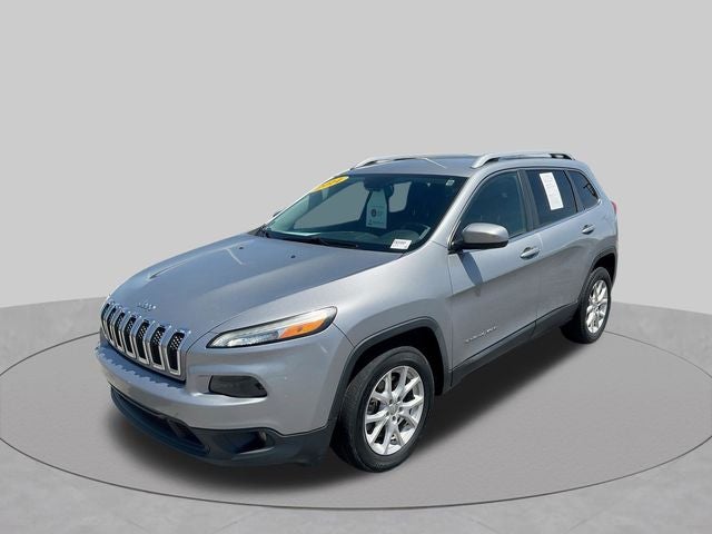 2014 Jeep Cherokee Latitude in Billet Silver Metallic Clearcoat — front three-quarter view