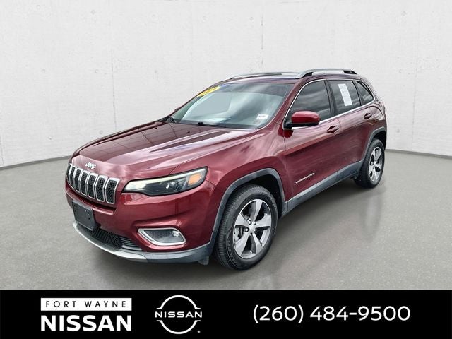 2019 Jeep Cherokee Limited in Velvet Red Pearlcoat — front three-quarter view