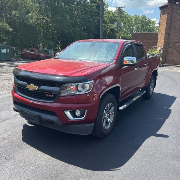 2019 Chevrolet Colorado Z71 in Cajun Red Tintcoat — front three-quarter view